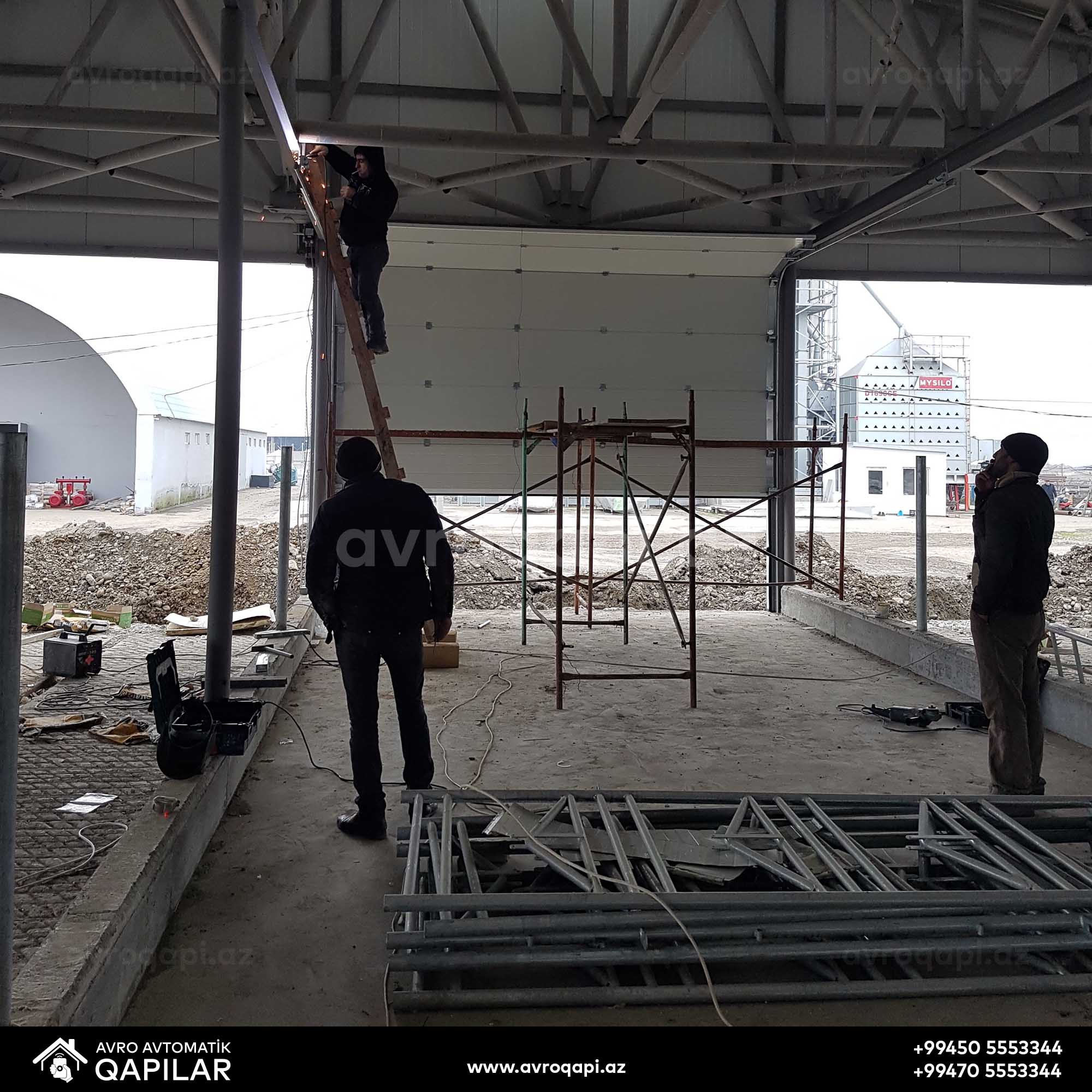 Ağsu Süd Zavodunda quraşdırdığımız Sənaye qapısı.